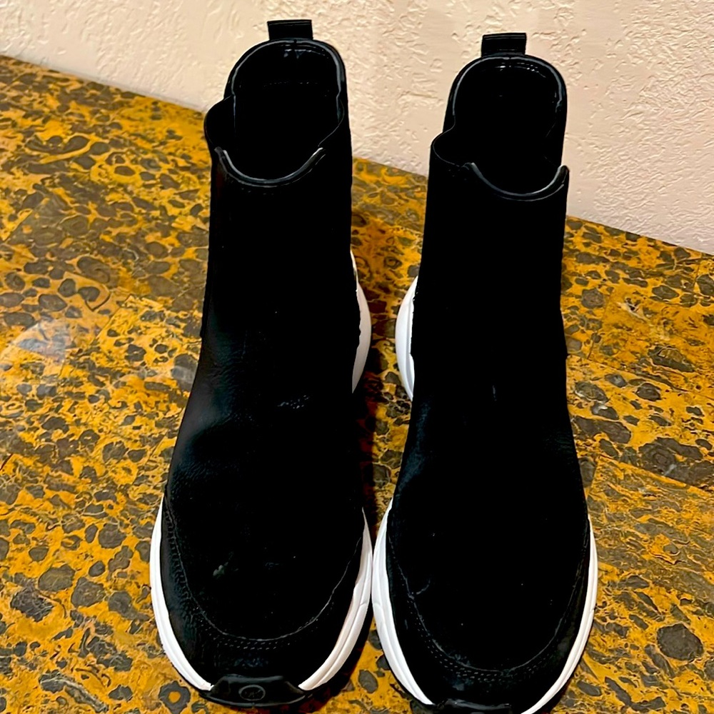 Michael Kors Bootie